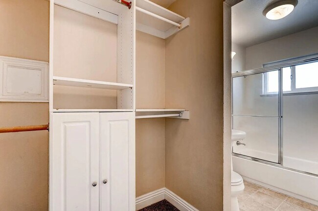 Building Photo - El Cajon Studio for Rent