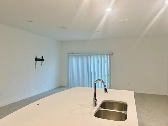 Building Photo - 1287 Axel Graeson Ave