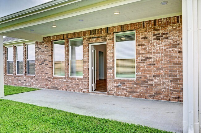 Building Photo - 8403 Oceanmist Cv Dr