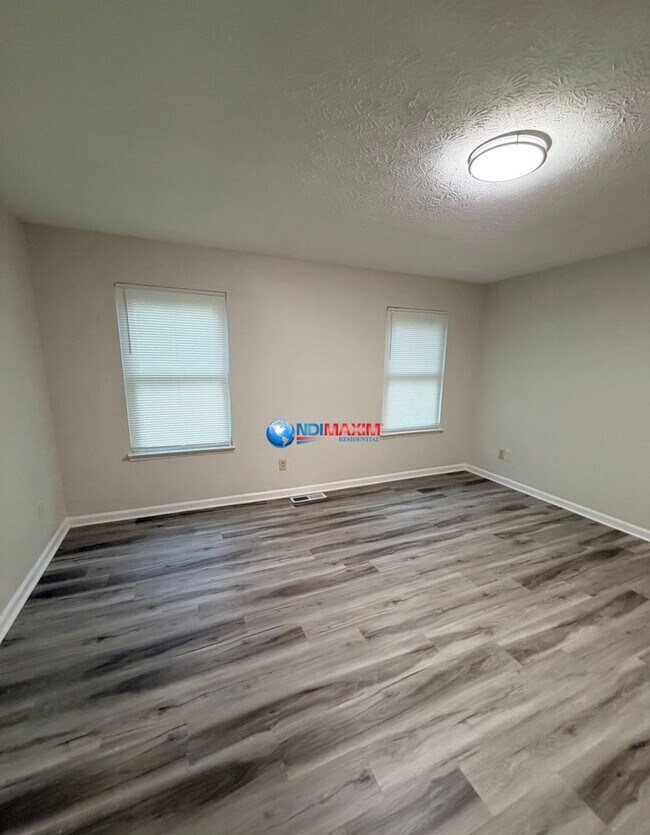 Building Photo - Renovated 4-bedroom house in Norcross