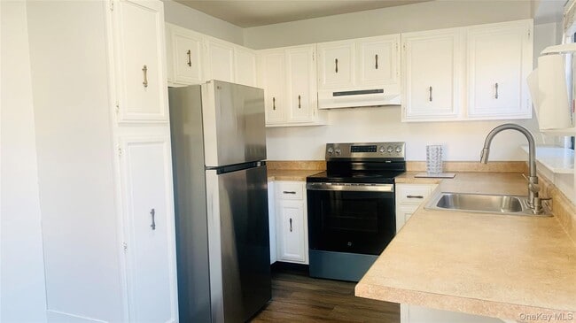 Building Photo - 351 Sierra Vista Ln