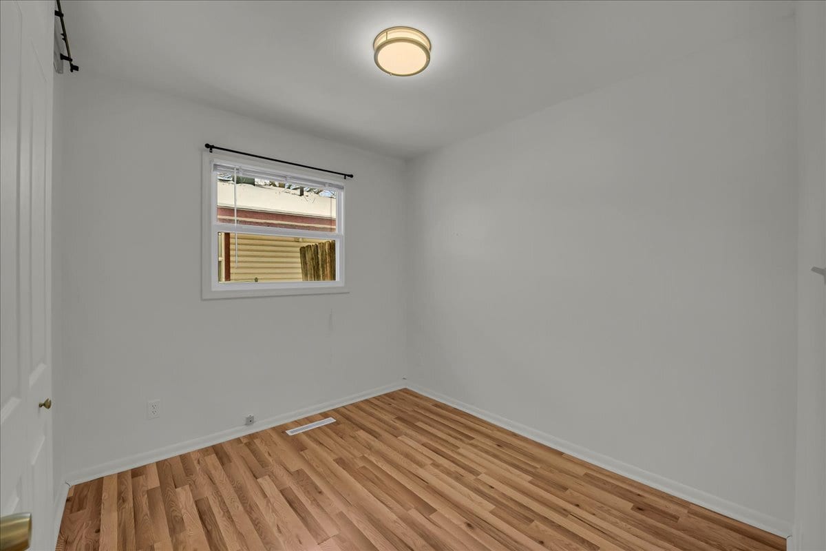 Building Photo - 26435 Tawas St