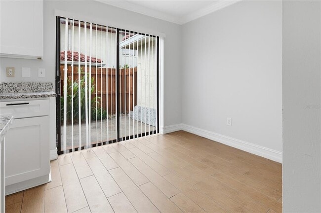 Building Photo - 1600 Little Falls Cir