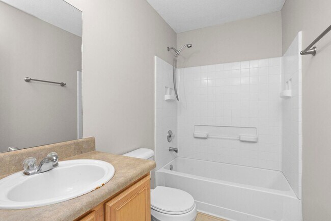 Building Photo - 5248 Sunsail Dr