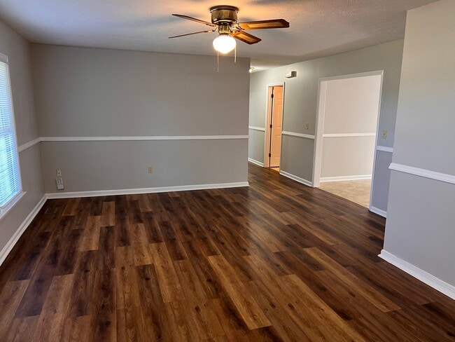 Building Photo - 3911 Manson Pike