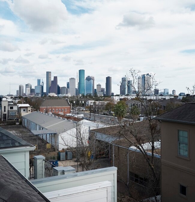 Building Photo - 1026 Wagner St