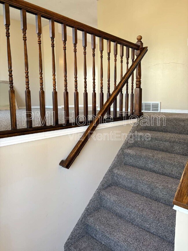 Building Photo - 4440 S 2750 W
