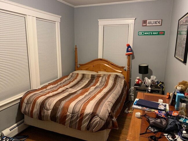 Building Photo - NO FEE!!!!! 1.5 Bed in Watertown with parking & in-unit laundry!!!