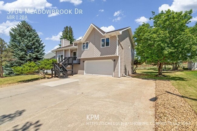 Building Photo - 3704 Meadowbrook Dr