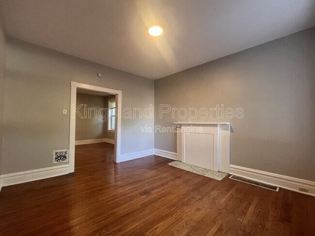 Building Photo - 3022 Texas Ave