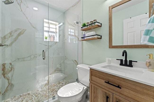 Building Photo - 439 E Boyer St