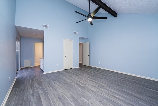 Building Photo - 2306 Wallingford Dr