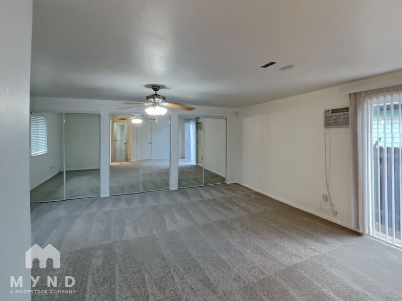 Building Photo - 2113 Merritt Pl