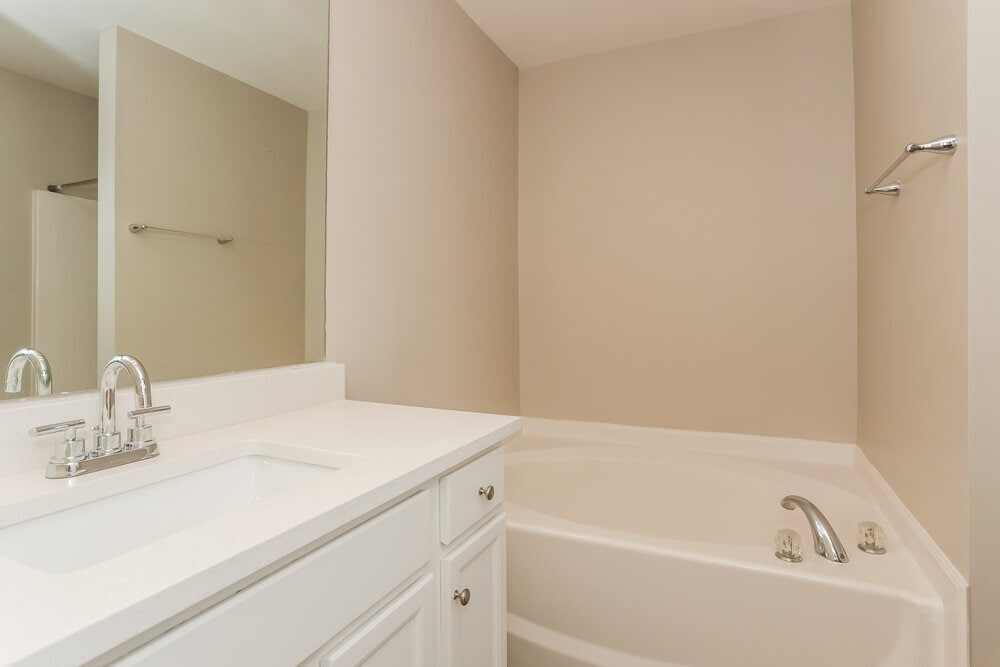Building Photo - 5701 Castlebrook Dr