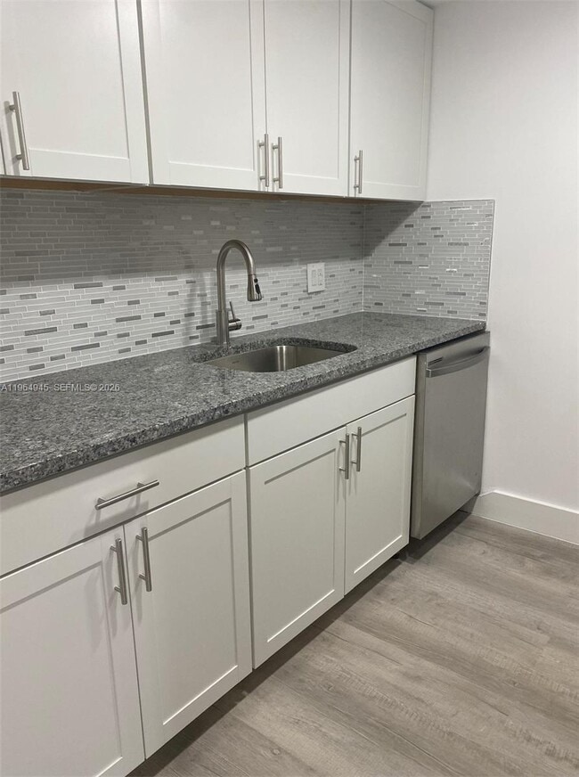 Building Photo - 13455 SW 9th Ct