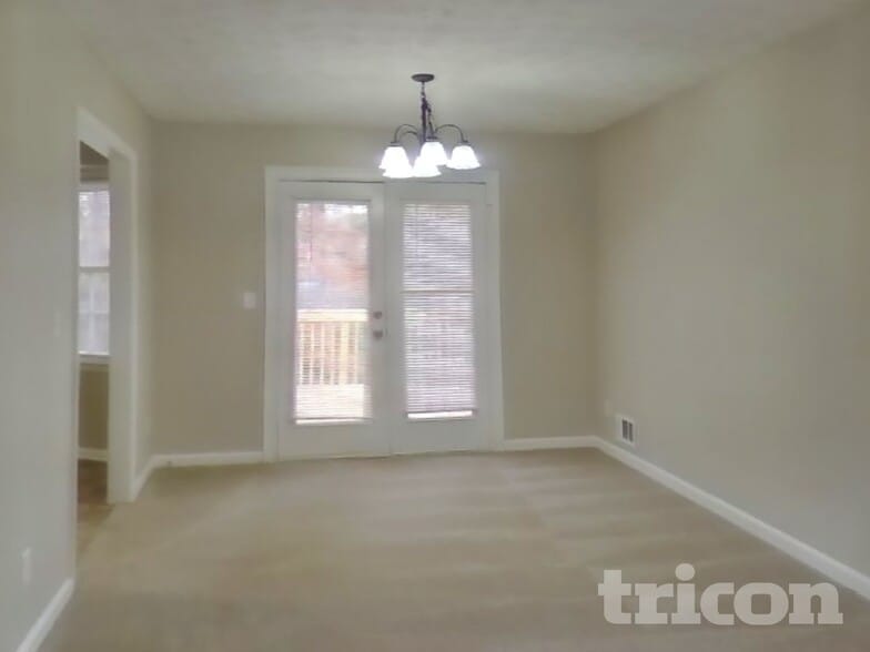 Building Photo - 3746 Windy Hill Dr SE