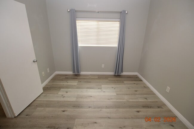 Building Photo - 6796 W Oak Mist Ave