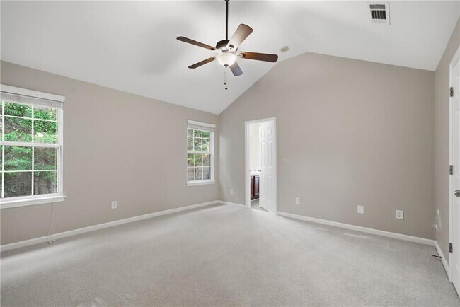 Building Photo - 326 Hidden Creek Ln