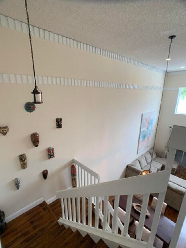 Building Photo - 10465 Mateo Ct