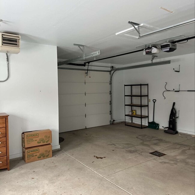 Building Photo - 45 E Simpson Ave