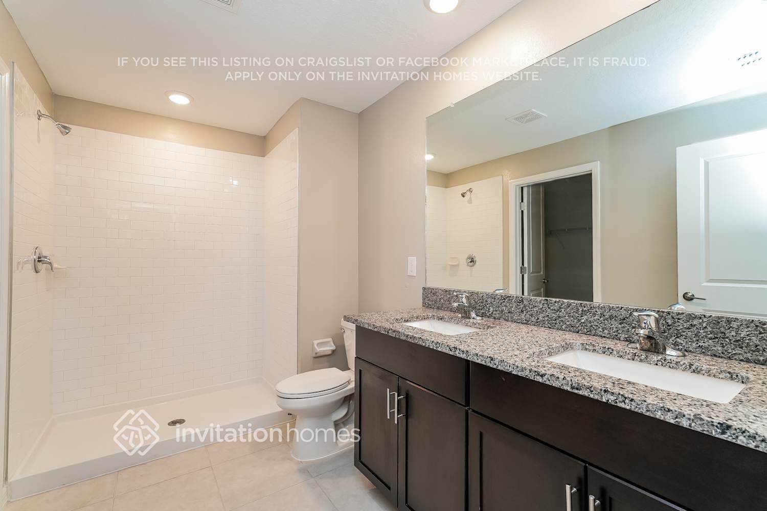 Building Photo - 8642 41st Ave E