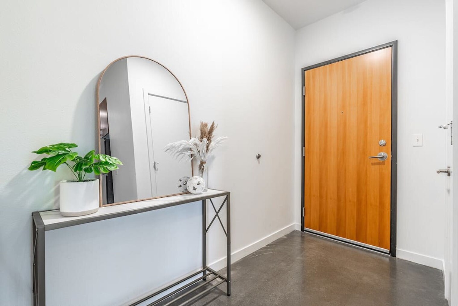 Building Photo - 2407 E Union St