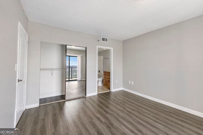 Building Photo - 1280 W Peachtree St NW