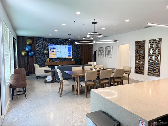 Building Photo - 29 Onyx Dr