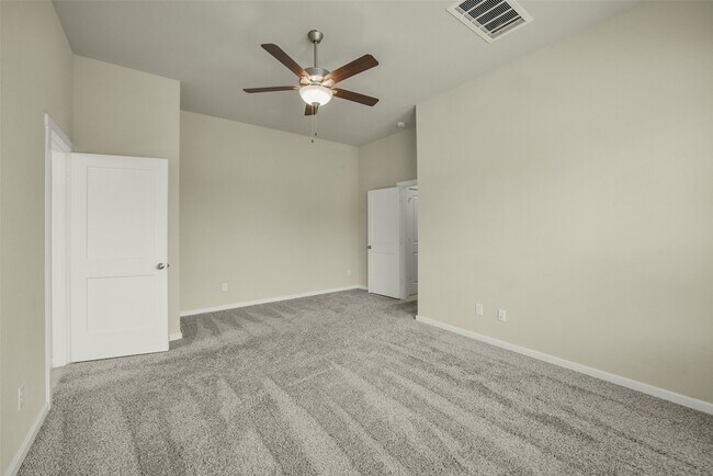 Building Photo - 323 N Spotted Fern Dr