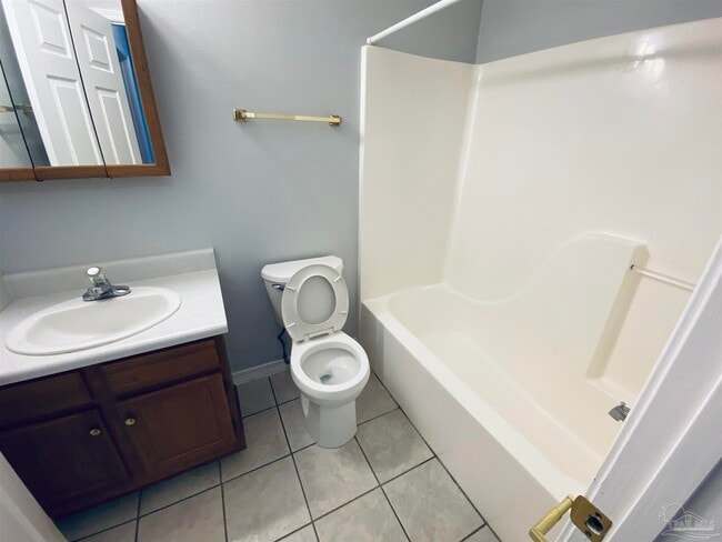 Building Photo - 1000 Sable Dr