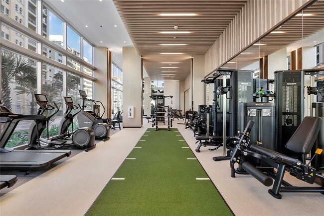 Building Photo - 153 N Seabreeze Blvd