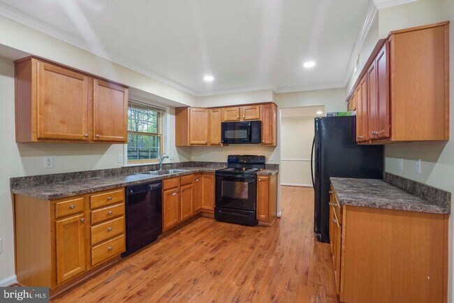 Building Photo - 5105 PHEASANT Rd