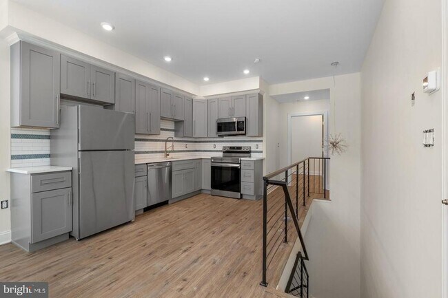 Building Photo - 511 Gorgas Ln