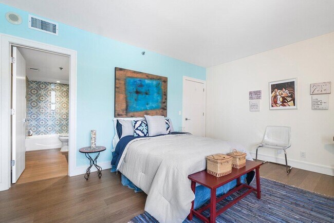 Building Photo - 4748 S Ocean Blvd