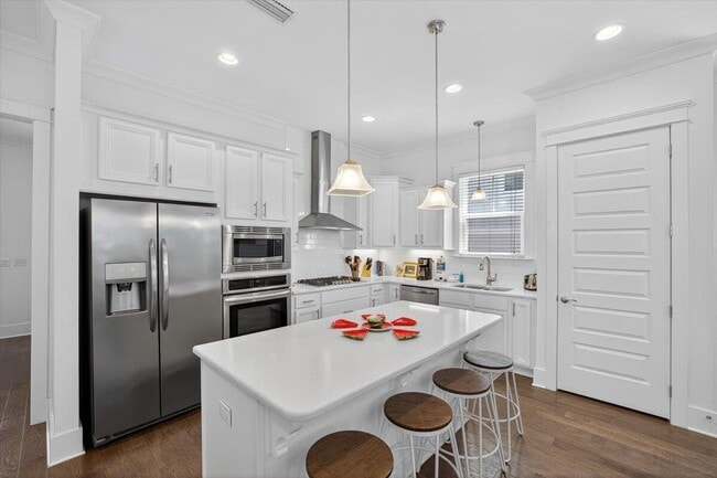 Building Photo - 28 Emerald Beach Cir