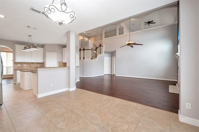 Building Photo - 3319 Viking Landing Ct