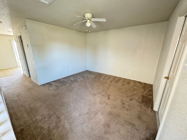 Building Photo - 360 Virtual Tour Available