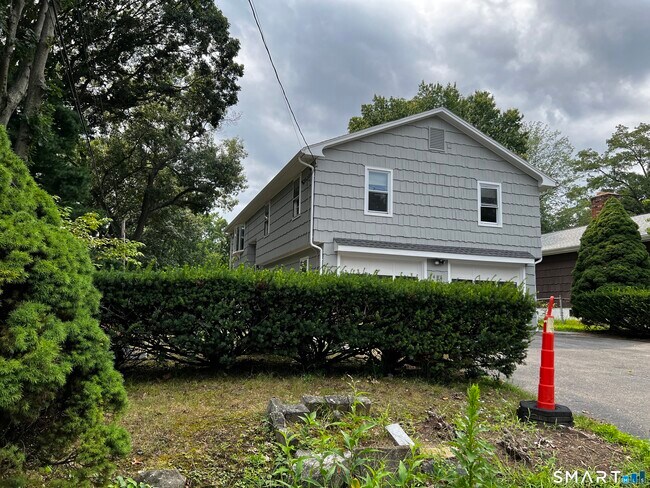 Building Photo - 485 Peet St