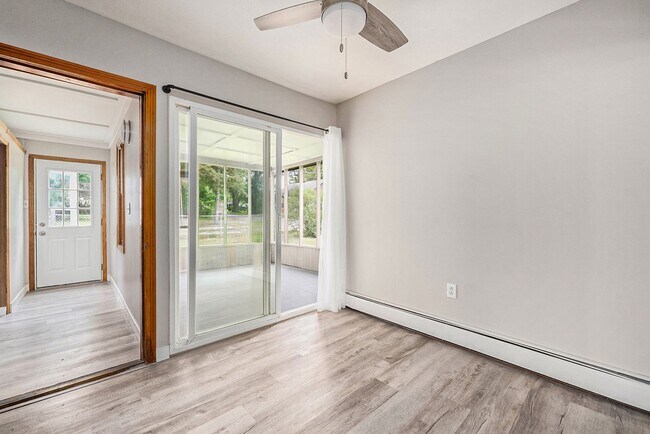 Building Photo - Charming, remodeled 2-Bed/1-Bath  ranch style home- $1499