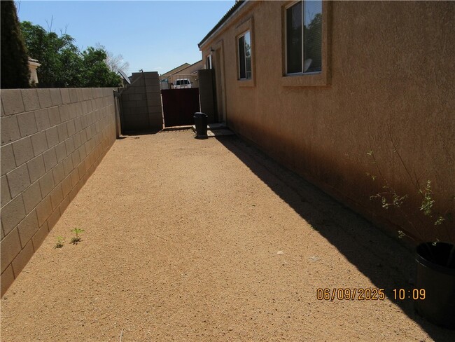 Building Photo - 3359 N Yuma St