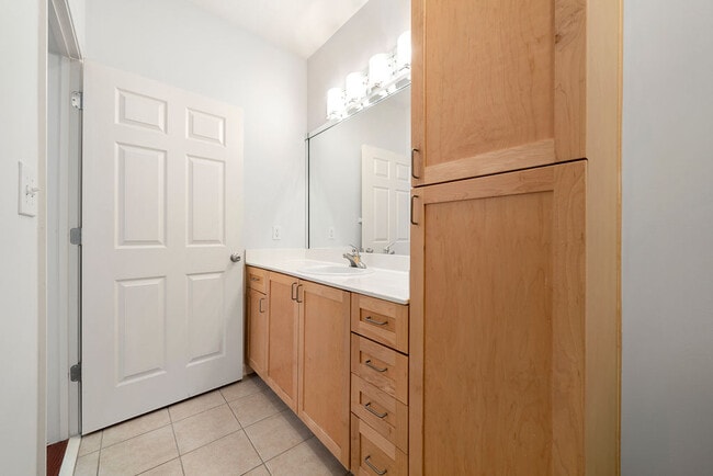 Building Photo - 400 17th St NW