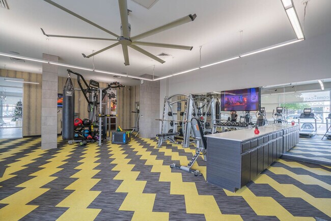 Building Photo - 295 E Roosevelt St