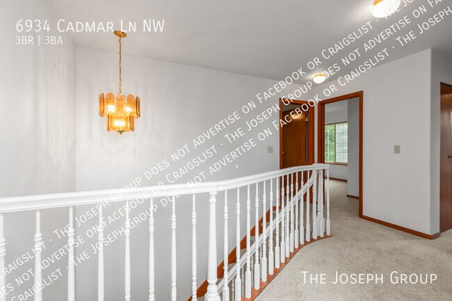 Building Photo - 6934 Cadmar Ln NW