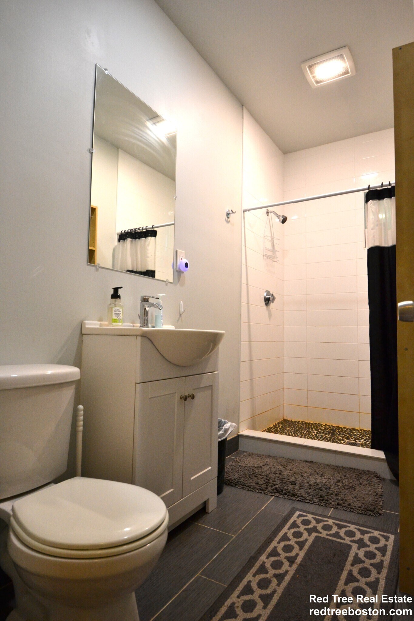 Building Photo - 12 Bennett St