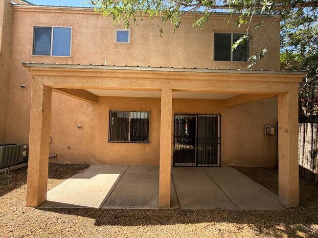 Building Photo - 605 Benicia Ln