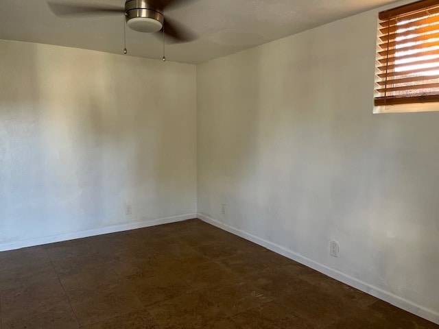 living room, ceiling fan - 625 W Maple St
