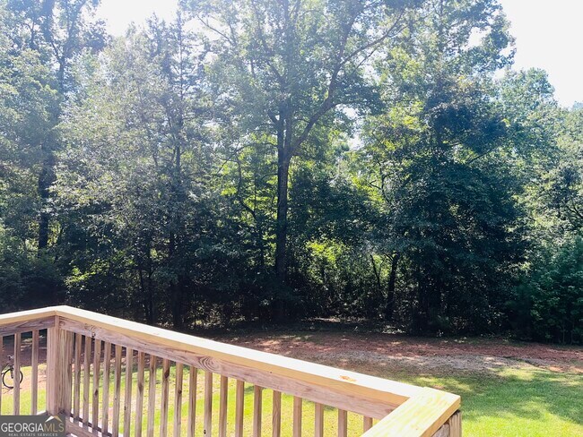 Building Photo - 45 Westgate Cir
