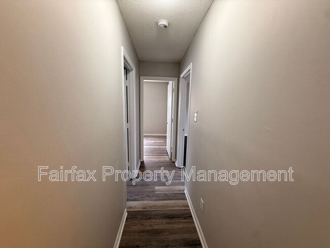 Building Photo - 3221 Dearborn Dr