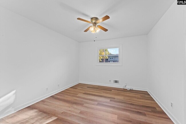 Building Photo - 1115 Gardendale Dr