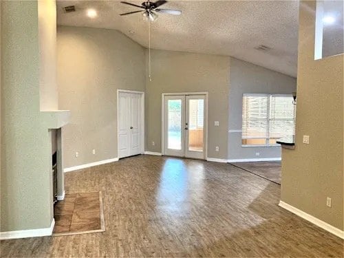 Building Photo - 3148 Seminole Dr